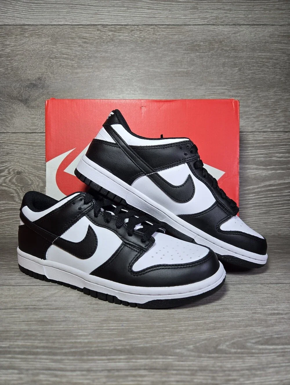 Nike Dunk Low GS Panda CW1590-100 Size 5Y / 6.5 Womens White Black Retro New